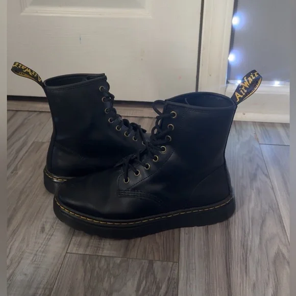 dr. martens combat boots - Picture 2 of 5